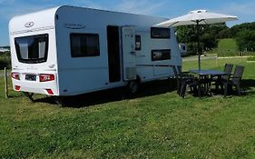 Mietwohnwagen auf dem Campingplatz Westerkoog bei Büsum